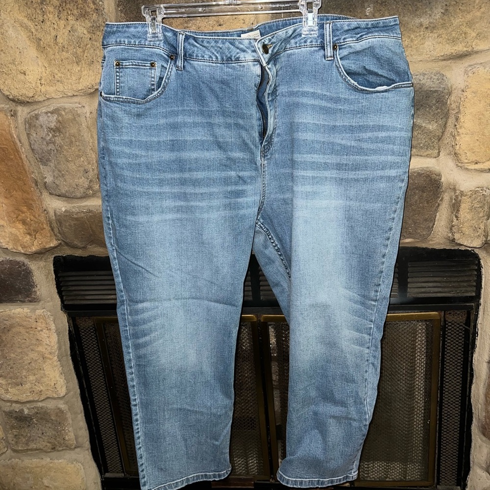 *5/25* Candace Cameron Bure Light Blue Straight Leg Jeans
